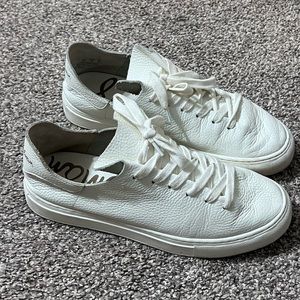 Sam Edelman Poppy Sneaker size 8